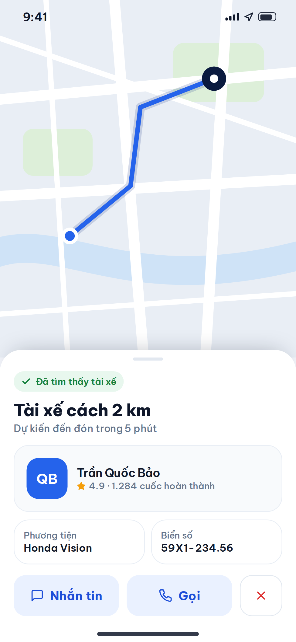 Giao diện app khách hàng và app tài xế gọi xe công nghệ